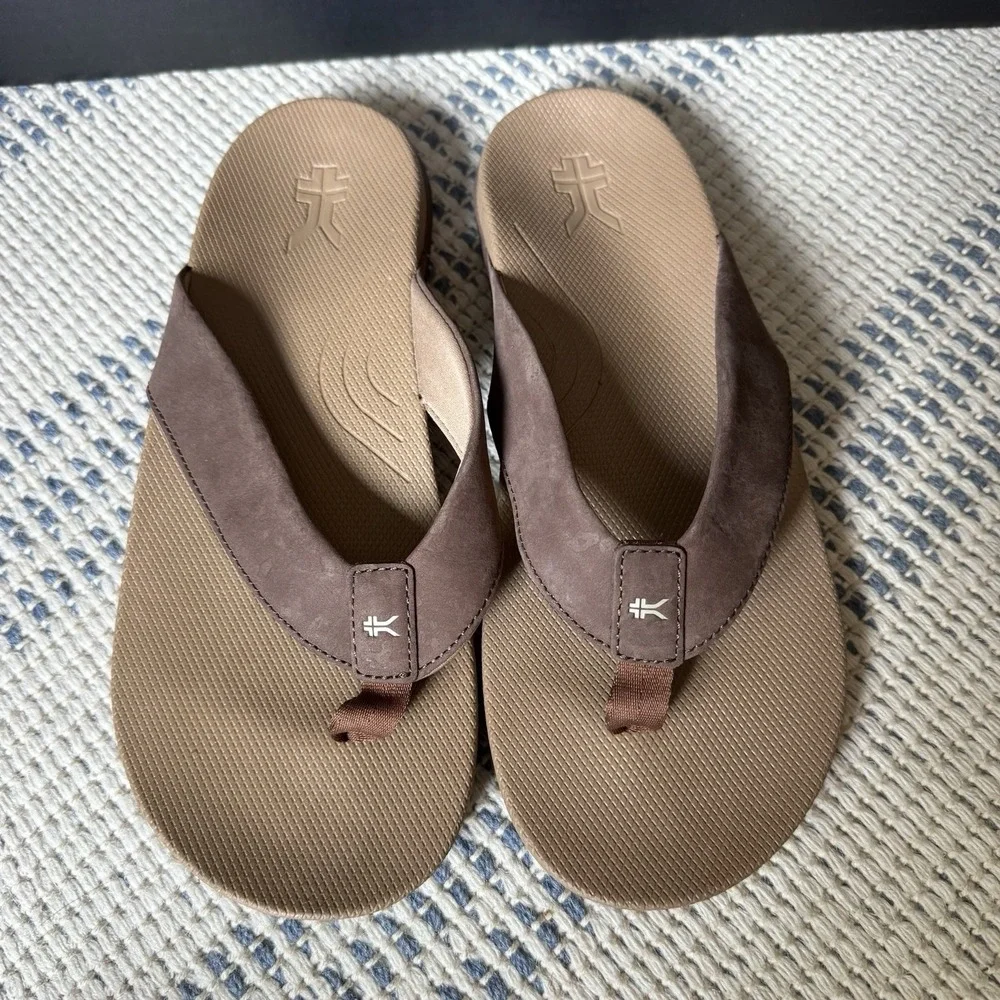 KURU kala sandals